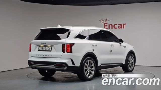 Kia Sorento 2022 — Фото 2/20