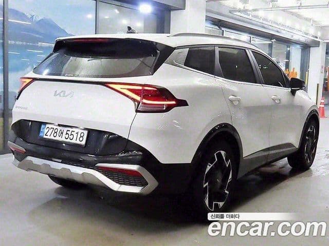 Kia Sportage 2023 — ფოტო 4/20