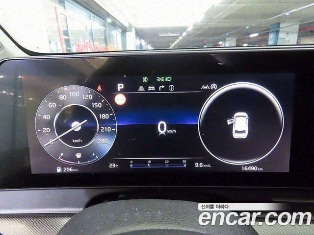 Kia Sportage 2023 — ფოტო 8/20