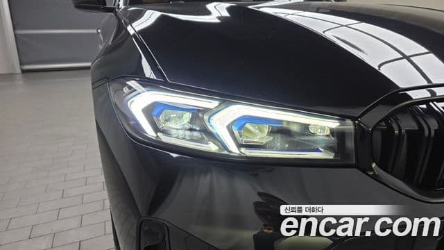 BMW 3 Series 2025 — Photo 15/33