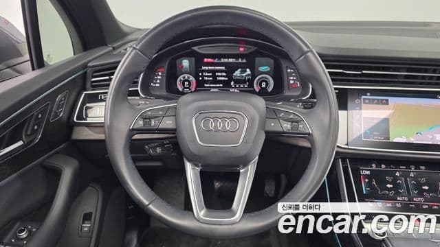 Audi Q7 2022 — Şəkil 14/20