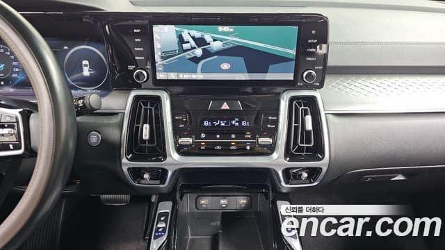 Kia Sorento 2023 — Şəkil 12/20