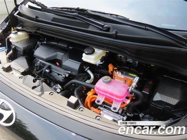 Hyundai Staria 2026 — фото 19 из 20