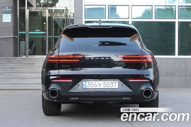 Genesis GV70 2023 — фото 3 из 20