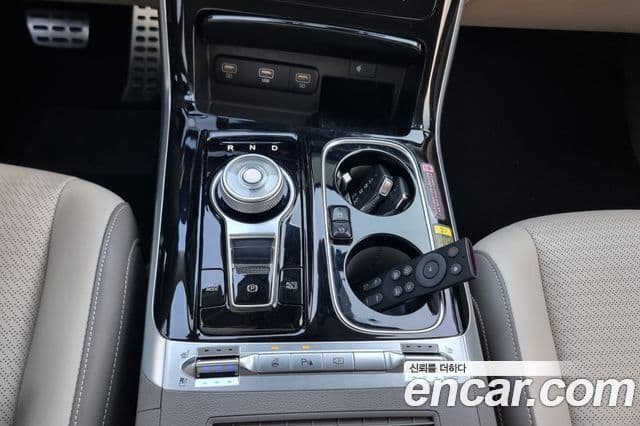 Kia Carnival 2022 — Фото 15/20