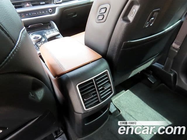 Kia Sportage 2022 — Şəkil 17/20