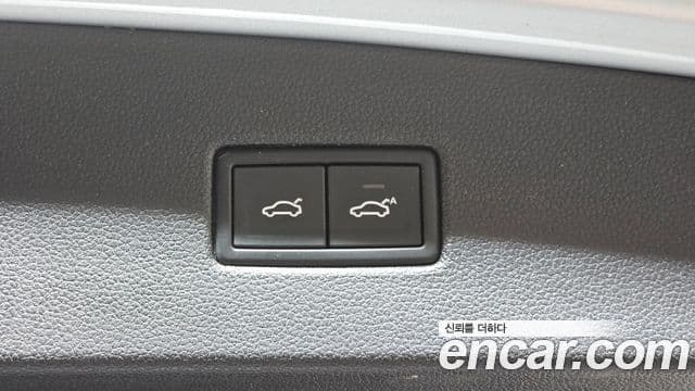 Volkswagen Tiguan 2018 — ფოტო 16/20