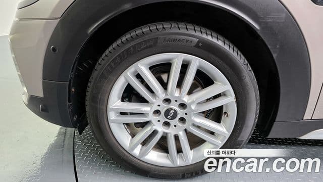 Mini Cooper Countryman 2021 — ფოტო 5/20