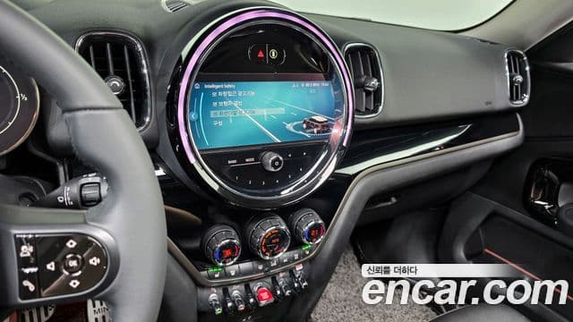 Mini Cooper Countryman 2021 — ფოტო 15/20