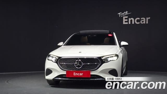 Mercedes-Benz E-Class 2025 — Фото 3/20
