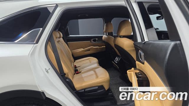 Kia Sorento 2020 — Фото 11/20