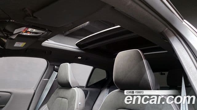 Volvo XC40 2025 — Şəkil 17/20