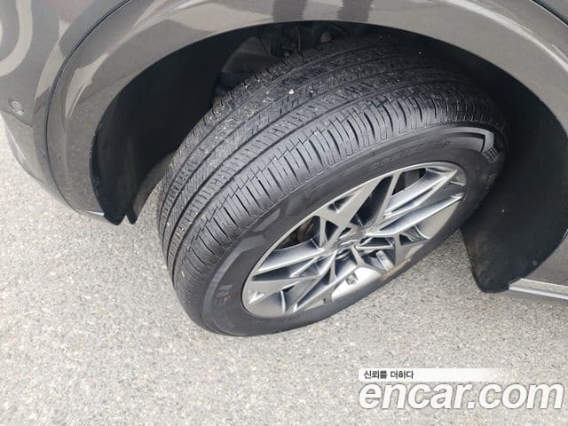 Genesis GV70 2023 — ფოტო 6/20