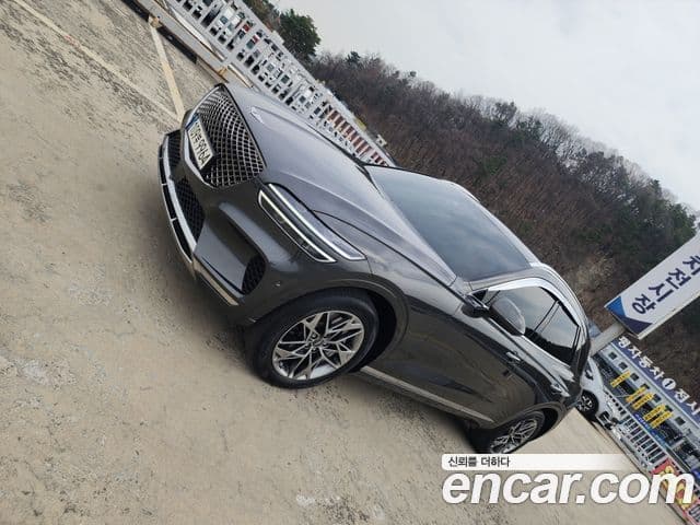 Genesis GV70 2023 — ფოტო 19/20