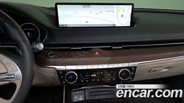 Genesis Electrified G80 2020 — Şəkil 12/20
