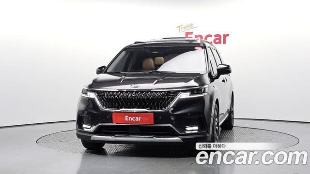 Kia Carnival 2020 — ფოტო 2/20