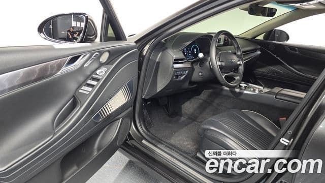 Genesis Electrified G80 2023 — фото 10 из 20