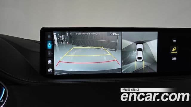 Genesis Electrified G80 2023 — фото 14 из 20