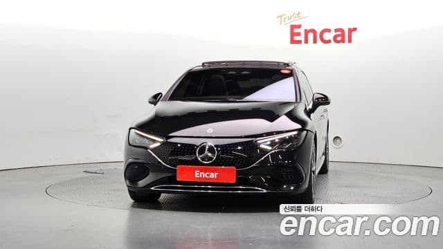 Mercedes-Benz EQE 2022 — ფოტო 4/20