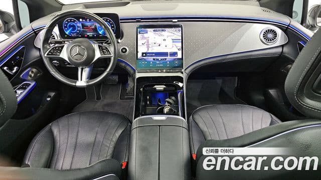 Mercedes-Benz EQE 2022 — ფოტო 16/20