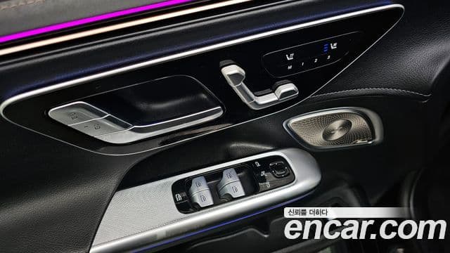 Mercedes-Benz EQE 2022 — ფოტო 7/20