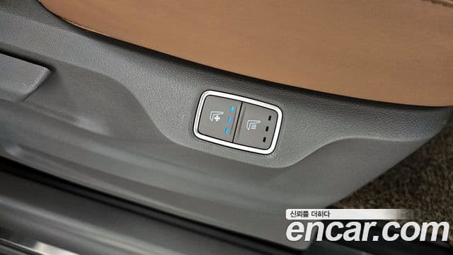 Hyundai Staria 2021 — Фото 18/20