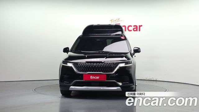 Kia Carnival 2023 — ფოტო 3/20