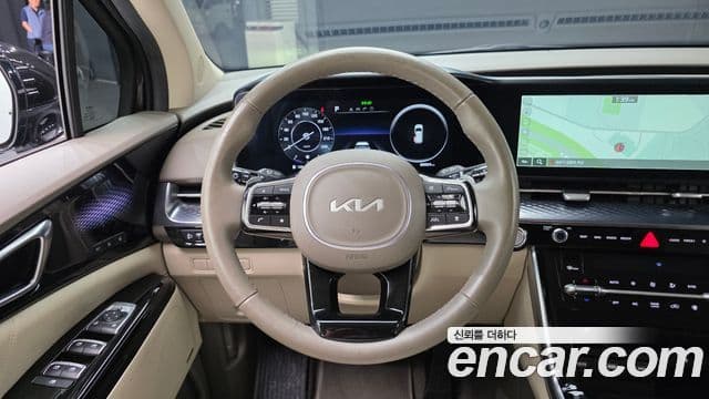 Kia Carnival 2023 — ფოტო 12/20