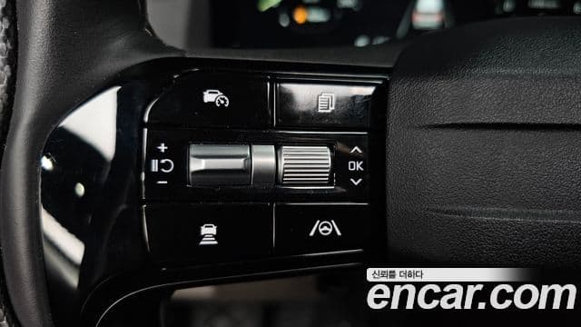 Kia Carnival 2025 — Photo 1/39