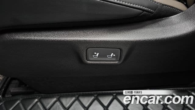 Kia Carnival 2025 — Photo 37/39
