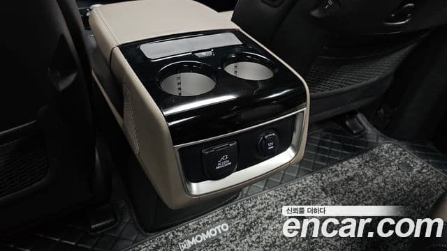 Kia Carnival 2025 — Photo 2/39