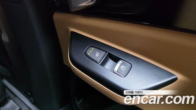 Kia Carnival 2022 — фото 20 из 20