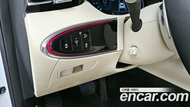 Genesis GV70 2024 — Şəkil 19/20