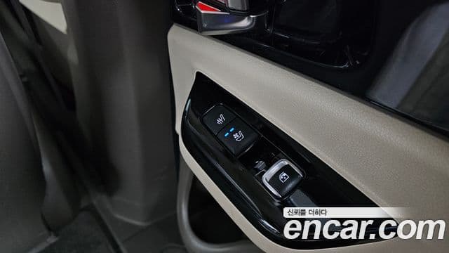 Kia Carnival 2022 — Şəkil 18/20