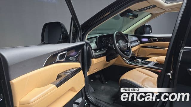 Kia Carnival 2023 — Şəkil 10/20