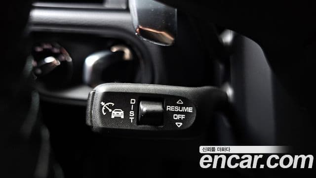 Porsche Macan 2022 — Photo 20/30