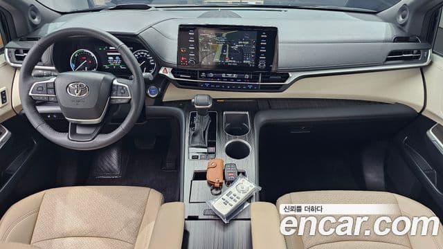Toyota Sienna 2024 — Şəkil 6/20