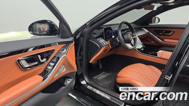 Mercedes-Benz S-Class 2023 — Photo 32/33