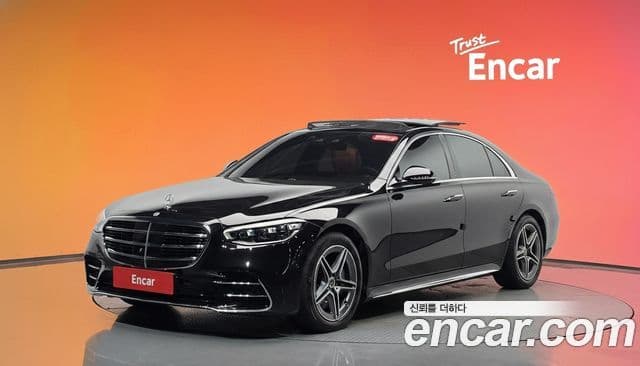 Mercedes-Benz S-Class 2023 — Photo 27/33