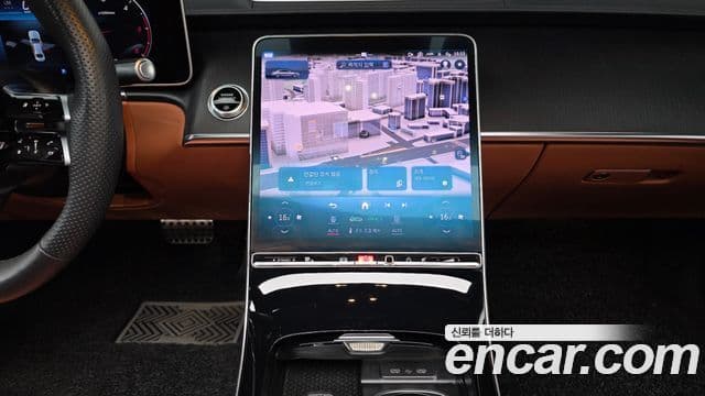 Mercedes-Benz S-Class 2023 — Photo 19/33
