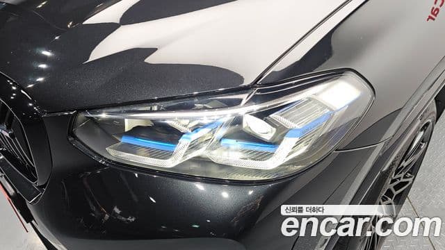 BMW X4M 2023 — Photo 2/31