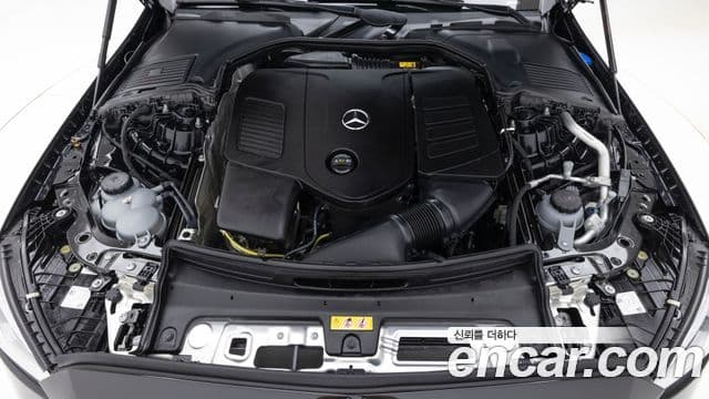 Mercedes-Benz C-Class 2025 — Фото 5/20