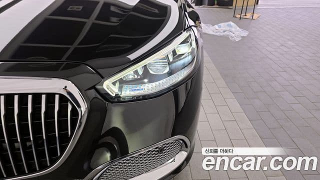 Mercedes-Benz S-Class 2021 — Photo 23/32