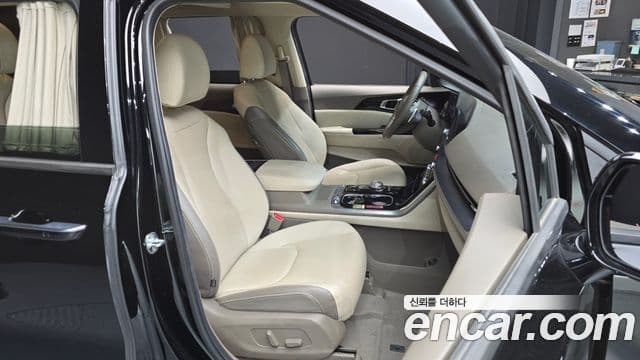 Kia Carnival 2022 — Şəkil 11/20