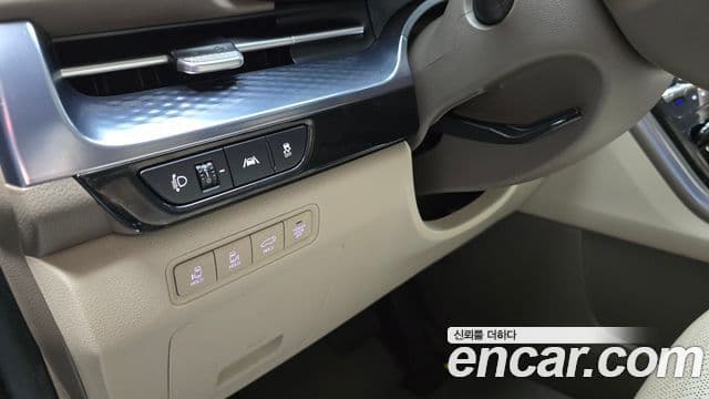 Kia Carnival 2022 — Şəkil 15/20
