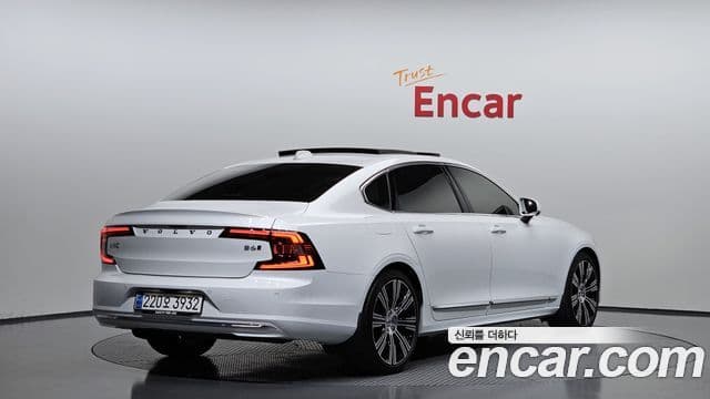 Volvo S90 2023 — ფოტო 2/20