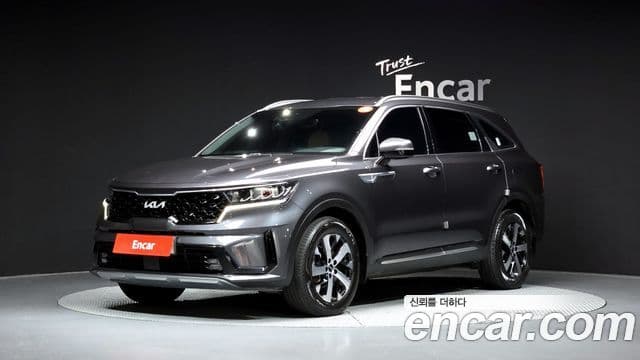 Kia Sorento 2023 — Фото 1/20