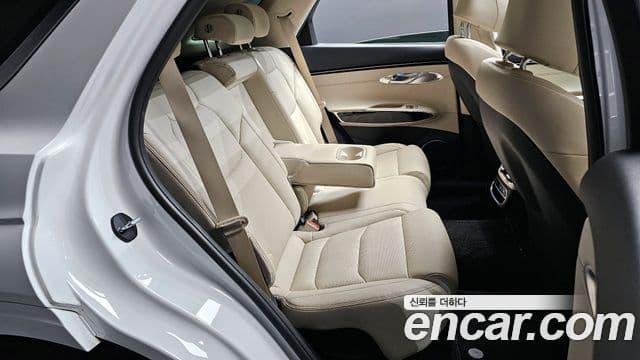 Genesis GV70 2021 — Şəkil 12/20