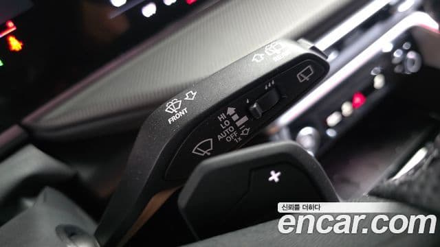 Audi Q5 2025 — Photo 21/34