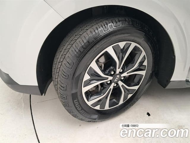 Kia Carnival 2021 — фото 20 из 20